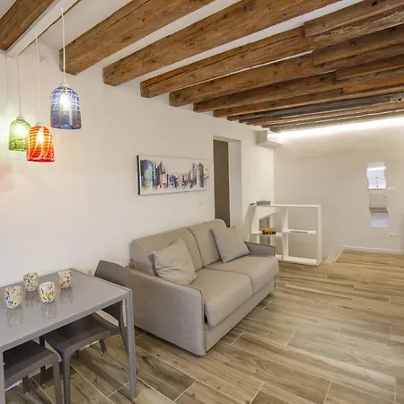 Primo Piano Venice, Castello Vicino Biennale Apartmán Benátky